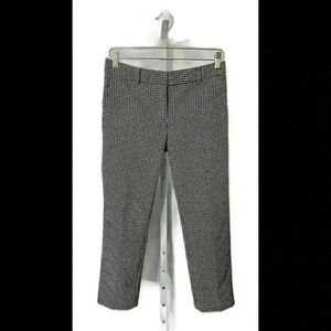 Ann Taylor 2P Cropped black and white pants